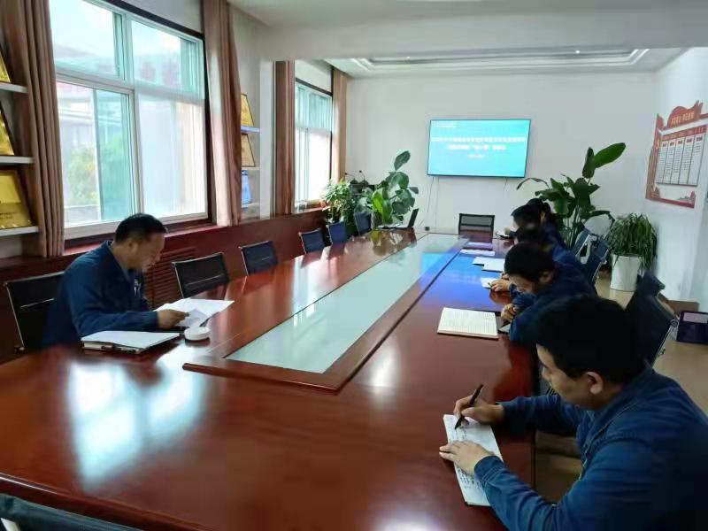 9月26日，儲運中心黨委召開全國國有企業(yè)黨的建設(shè)工作會議精神貫徹落實情況“回頭看”專題推進會